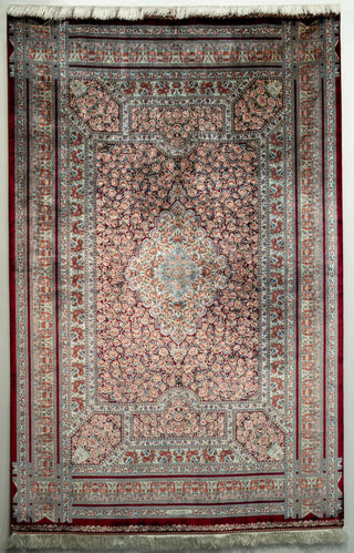 Durable Luxury Silk Persian Carpet